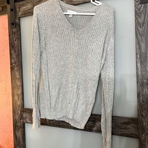 2 cable sweaters one Gray and one pink both for one price